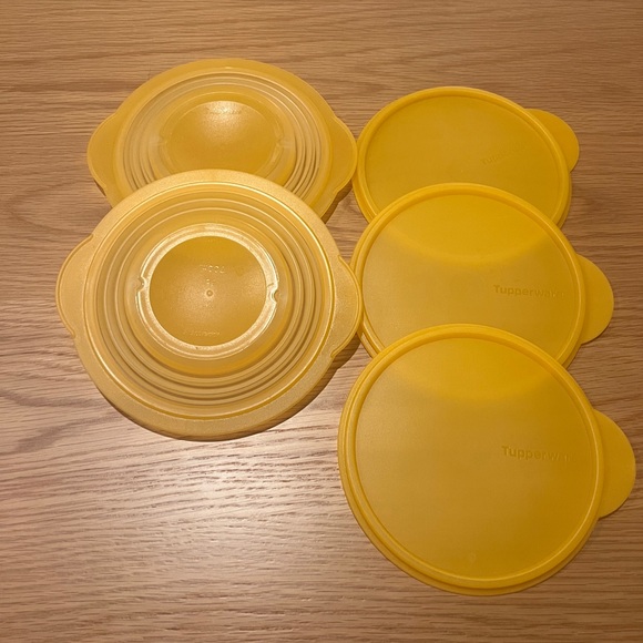 Tupperware Collapsible Bowl Set Of 2 Yellow 5452-A1 5452A-7 3 Cup/700ml. 3 Lids - Picture 3 of 5
